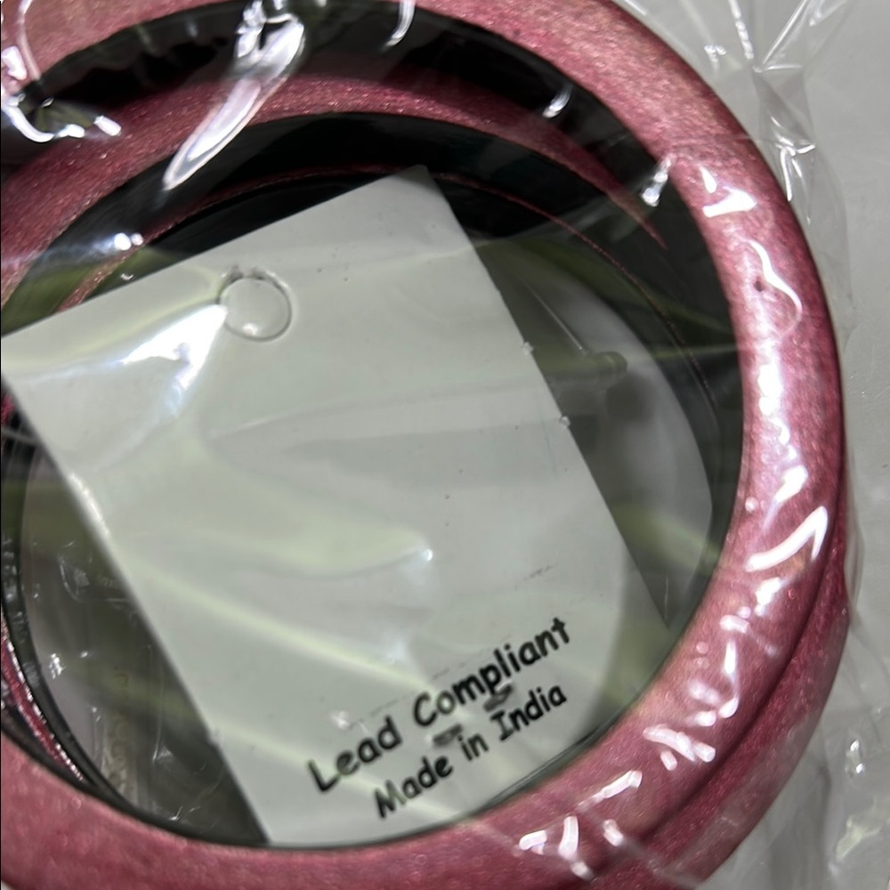 Moda Pink Bangle Accessory - Picture 5 of 16